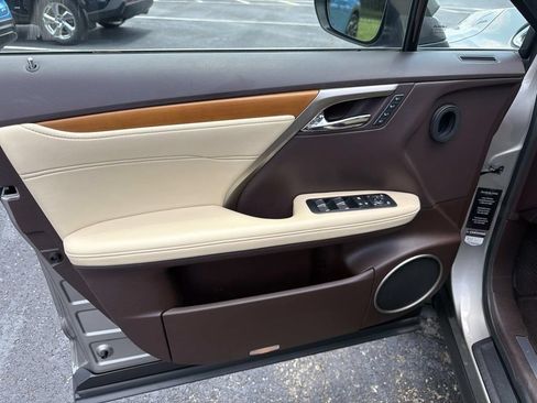 Used 2019 Lexus RX 350 FWD w/ Navigation Package image 18