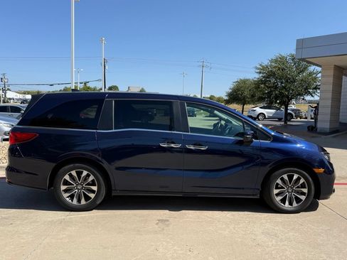 Used 2023 Honda Odyssey EX-L image 8