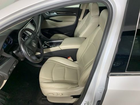 Used 2018 Buick Enclave Premium w/ Experience Buick Package image 31