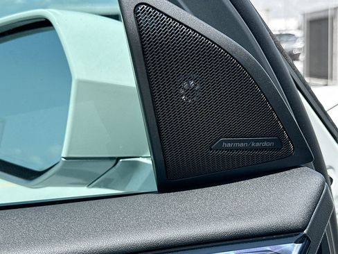 New 2025 BMW X3 xDrive30i w/ Convenience Package image 18