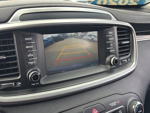 Used 2020 Kia Sorento EX AWD/4WD image 15