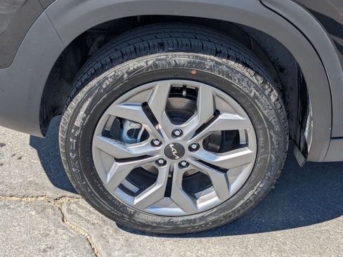 Certified 2024 Kia Seltos S AWD/4WD image 12