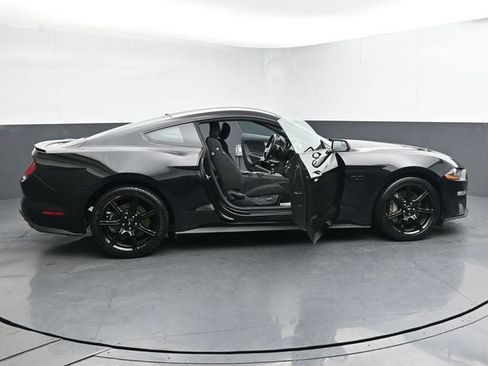 Used 2018 Ford Mustang GT w/ Black Accent Pkg RWD image 35