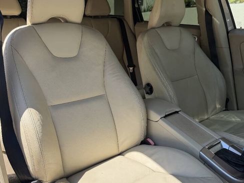 Used 2013 Volvo XC60 3.2 FWD image 9