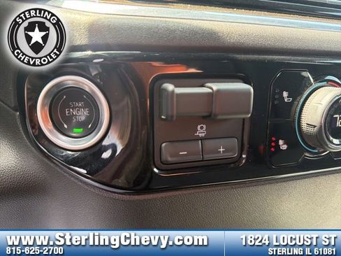 Used 2025 Chevrolet Silverado 1500 LT AWD/4WD image 21