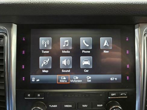 Used 2018 Porsche Macan image 22