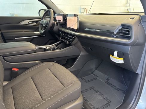 New 2026 Chevrolet Traverse LT image 39