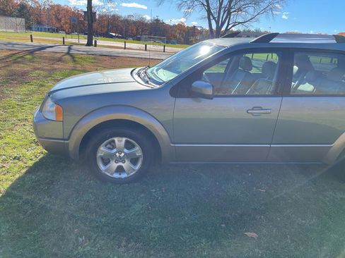 Used 2006 Ford Freestyle SEL image 23