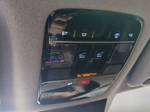 Used 2025 Hyundai Santa Fe Limited image 38