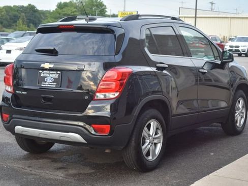 Used 2019 Chevrolet Trax LT w/ LT Convenience Package AWD/4WD image 11