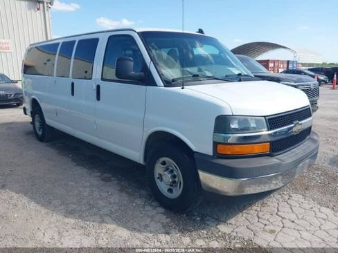 Used 2017 Chevrolet Express 3500 LT w/ LT Preferred Equipment Group RWD image 1