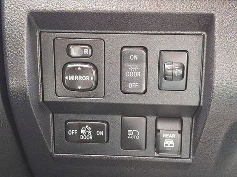 Certified 2021 Toyota Tundra SR5 AWD/4WD image 24