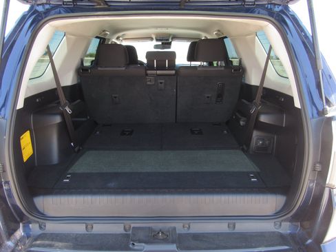 Used 2021 Toyota 4Runner SR5 AWD/4WD image 12
