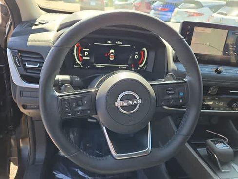 Used 2024 Nissan Rogue SL w/ SL Premium Package FWD image 22