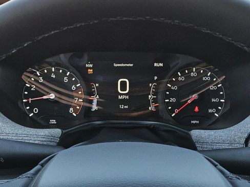 New 2025 Jeep Compass Latitude image 18