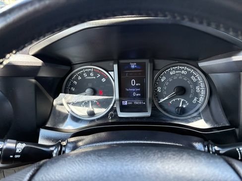Used 2020 Toyota Tacoma TRD Sport AWD/4WD image 30