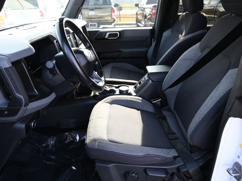 Used 2023 Ford Bronco Big Bend image 14