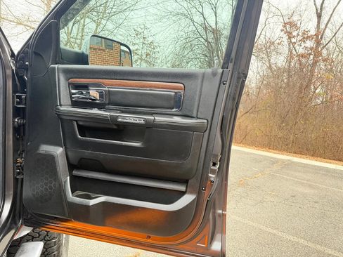 Used 2014 RAM 2500 Laramie w/ HD Snow Plow Prep Group image 27