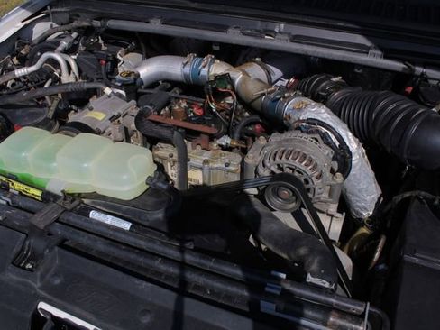 Used 2002 Ford F550 Cab & Chassis image 23