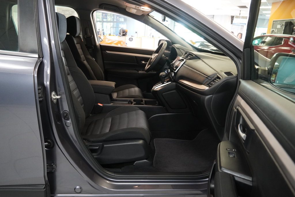 Used 2019 Honda CR-V LX image 11