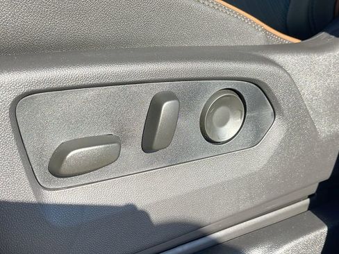 New 2026 GMC Yukon AT4 AWD/4WD image 12