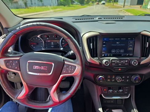 Used 2018 GMC Terrain Denali w/ Advanced Safety Package FWD image 17