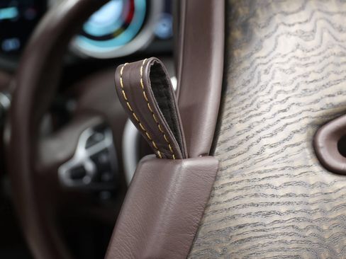 Used 2019 Aston Martin DB11 Volante RWD image 55