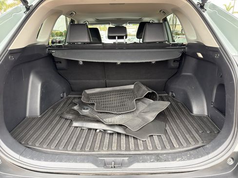 Used 2022 Toyota RAV4 XLE Premium FWD image 6