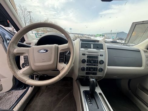 Used 2011 Ford Escape XLT image 14