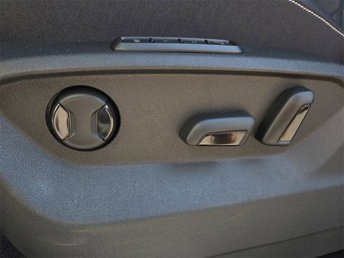 New 2025 Volkswagen Atlas SEL Premium R-Line image 18