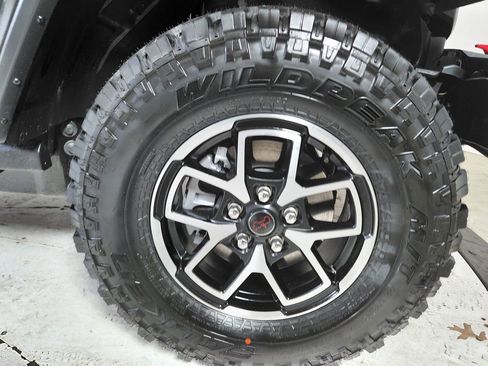 New 2026 Jeep Gladiator Rubicon image 9