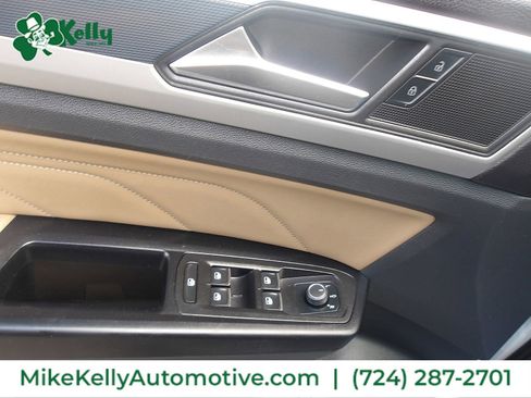 Used 2021 Volkswagen Atlas Cross Sport SE w/ Panoramic Sunroof Package AWD/4WD image 15