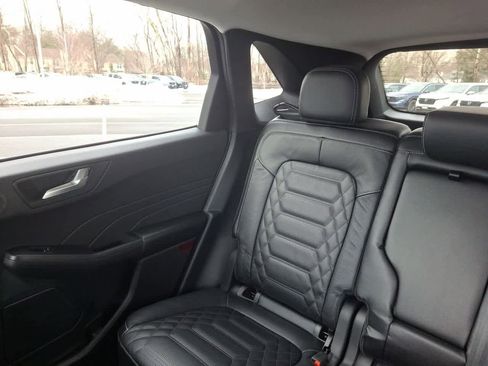 Certified 2023 Ford Escape Platinum w/ Premium Technology Package image 12