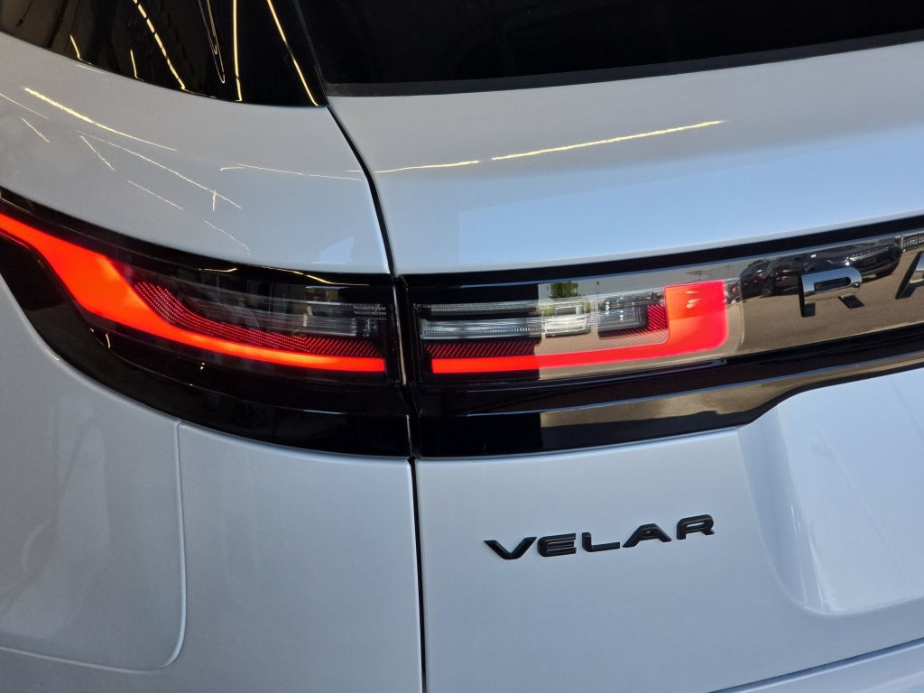 New 2026 Land Rover Range Rover Velar Dynamic SE AWD/4WD image 23