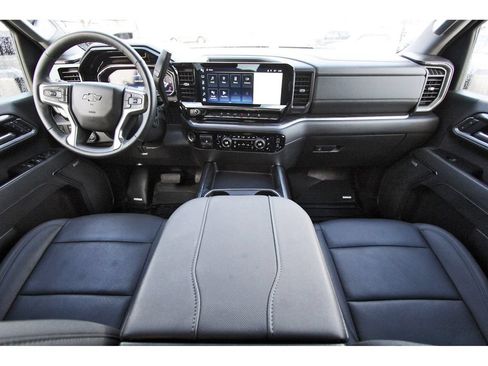 Used 2025 Chevrolet Silverado 2500 LTZ w/ Trail Boss Package AWD/4WD image 10