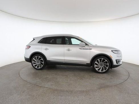 Used 2019 Lincoln Nautilus Reserve w/ Driver Assistance Package image 23