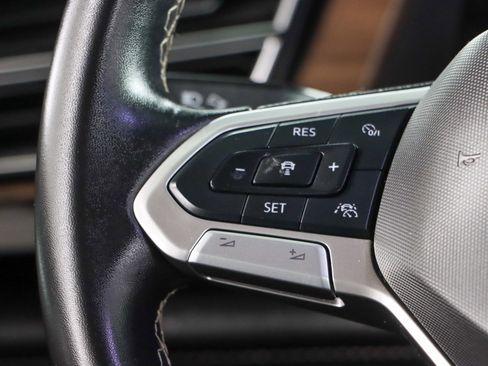Used 2024 Volkswagen Atlas SE AWD/4WD image 13