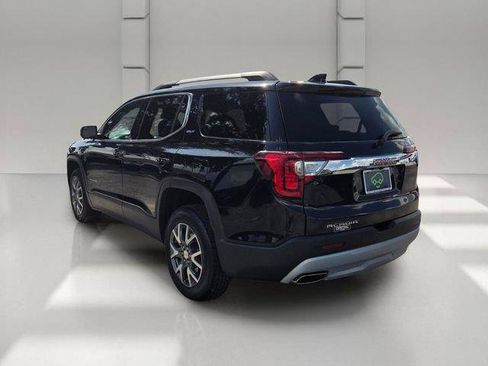 Used 2023 GMC Acadia SLT FWD image 3