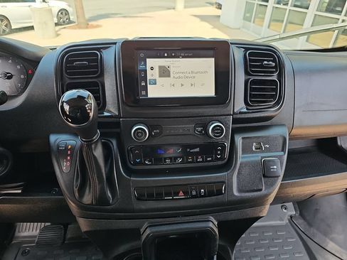 Used 2023 RAM ProMaster 2500 FWD image 19
