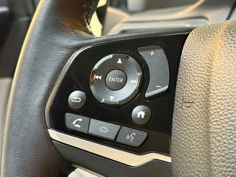 Used 2021 Honda Pilot Touring image 14