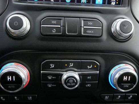 Used 2020 GMC Sierra 3500 AT4 w/ AT4 Premium Package image 25