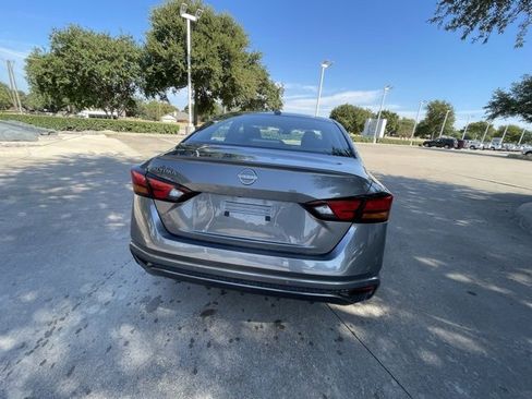 Used 2025 Nissan Altima 2.5 SV image 6