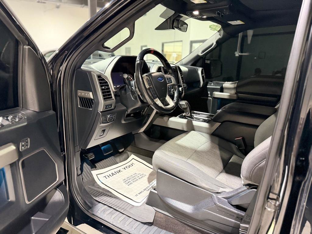 Used 2018 Ford F150 Raptor w/ Equipment Group 802A Luxury AWD/4WD image 14