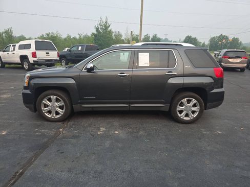 Used 2017 GMC Terrain SLT w/ Driver Alert Package I FWD image 8
