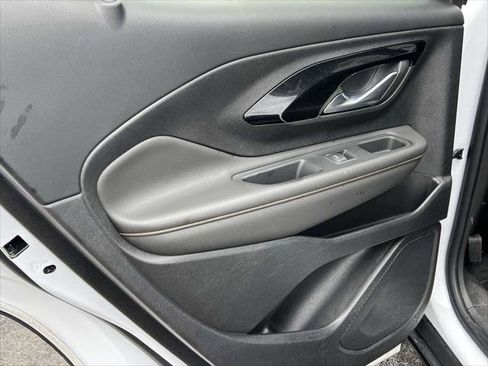 Used 2022 GMC Terrain AT4 w/ Infotainment Package II AWD/4WD image 14