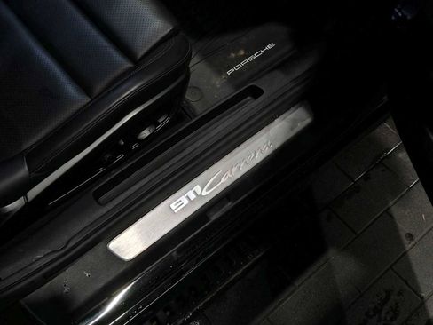 Used 2020 Porsche 911 Carrera image 15