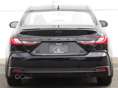 Certified 2025 Toyota Camry SE FWD image 7