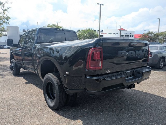 New 2026 RAM 3500 Big Horn AWD/4WD image 6