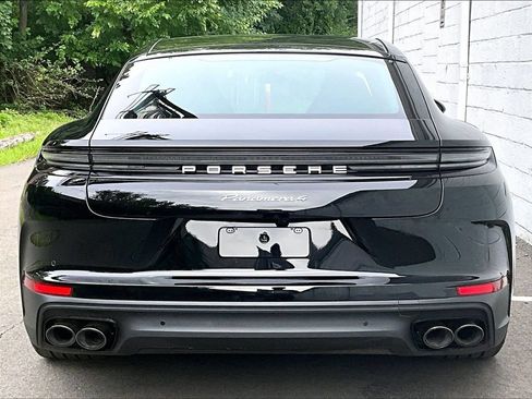 Certified 2025 Porsche Panamera 4 AWD/4WD image 9