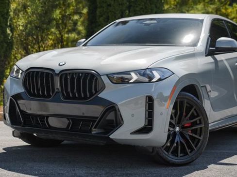 Used 2024 BMW X6 xDrive40i w/ Executive Package AWD/4WD image 2